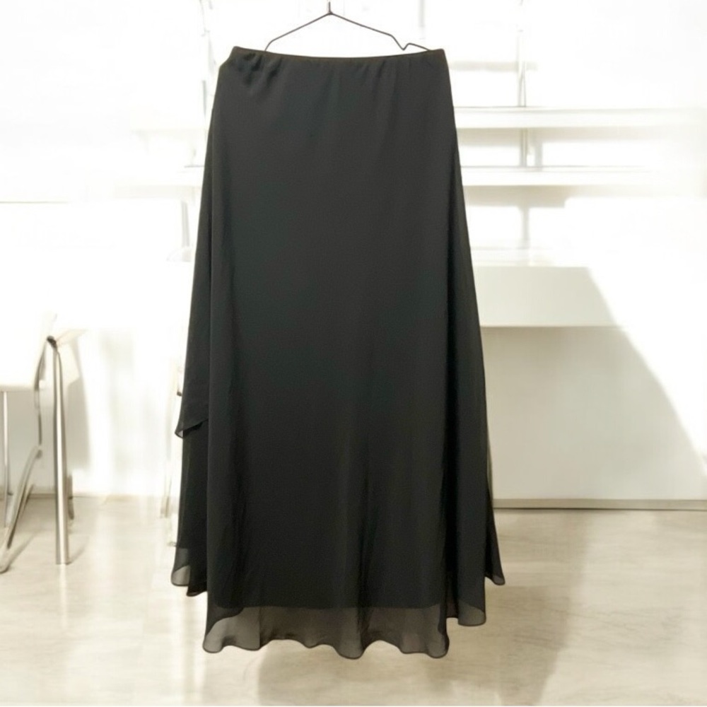 Elegant Black Women's Skirt